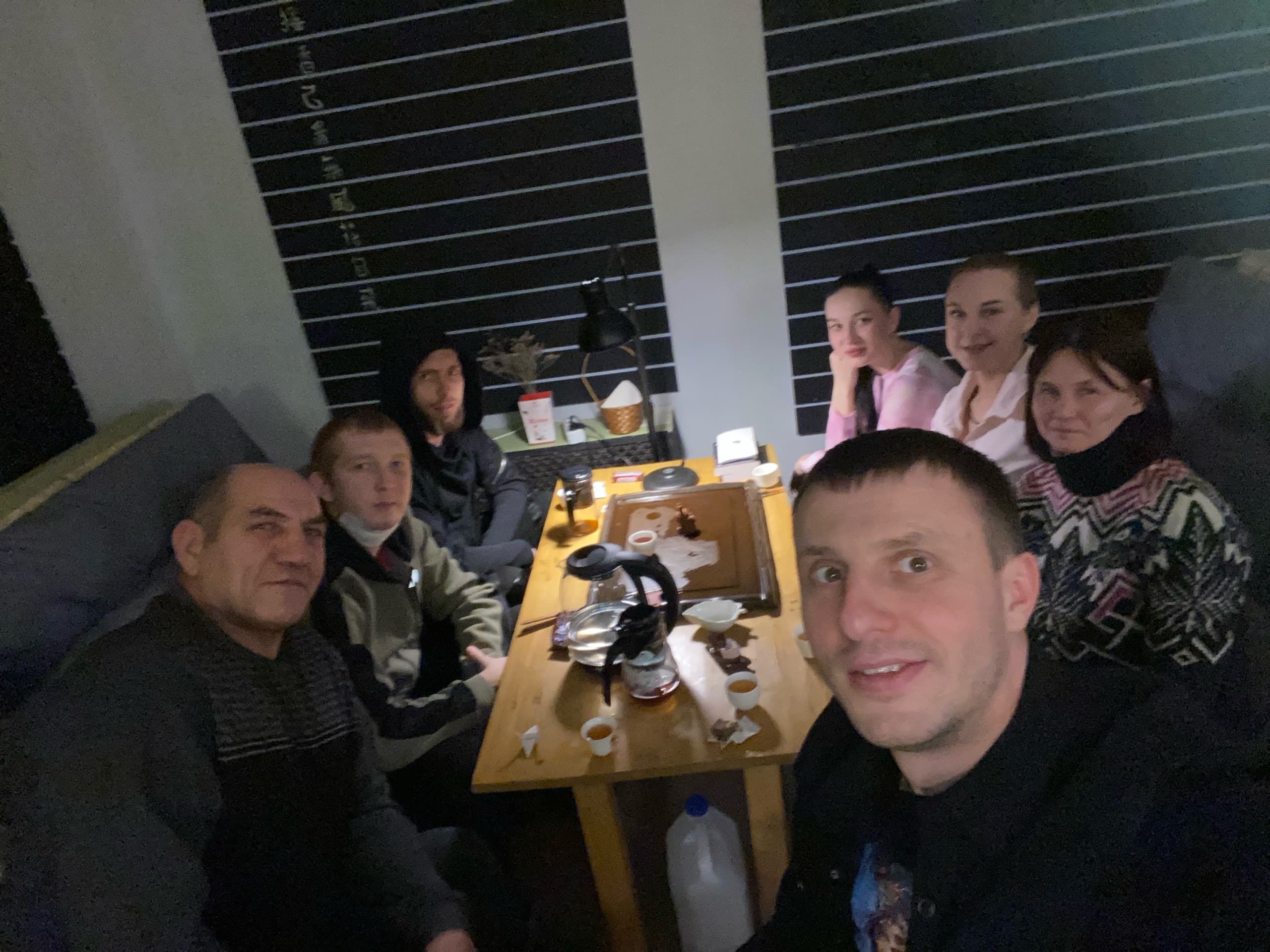 Врач-нарколог проводит консультацию